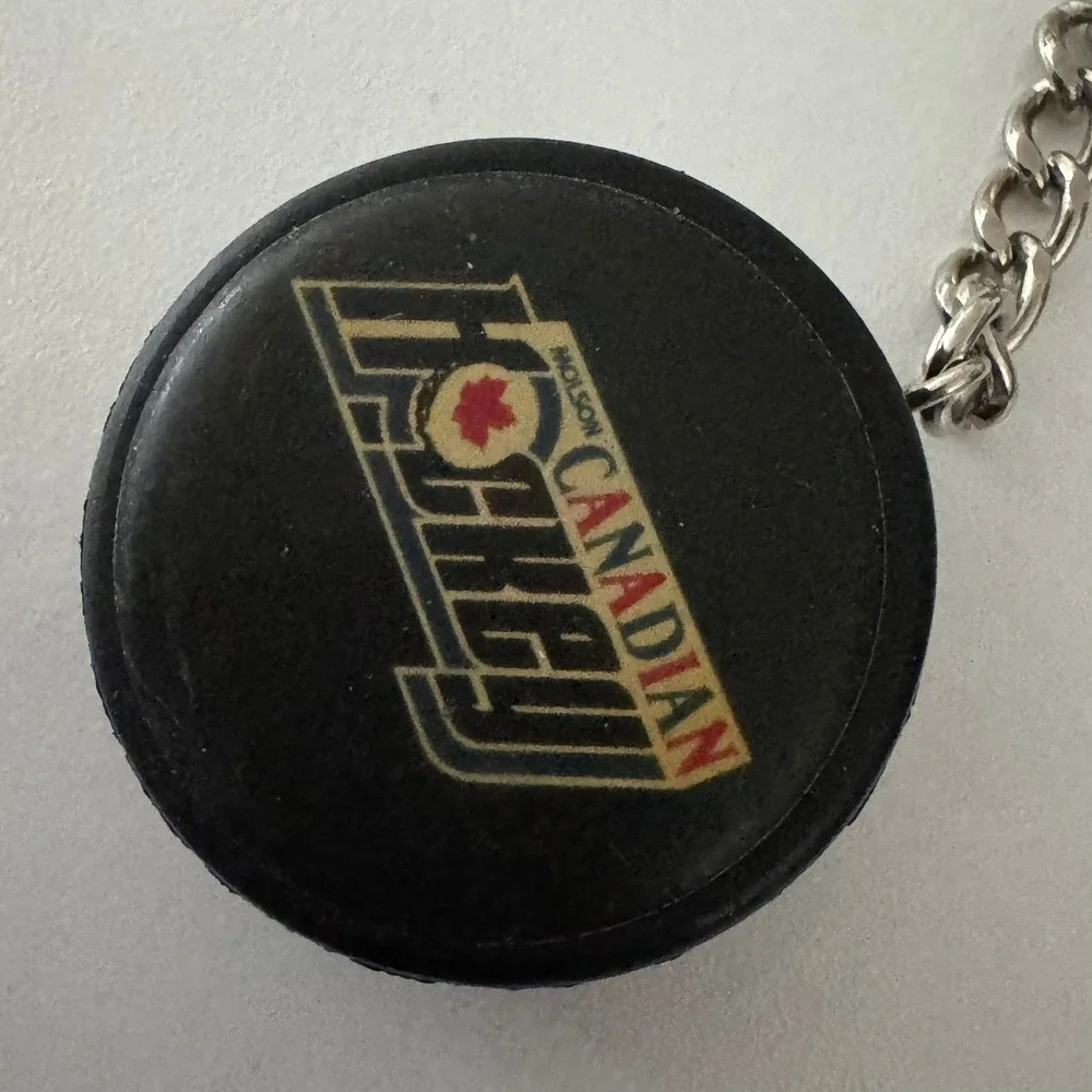 Molson Canadian Hockey Puck Keychain‎ 